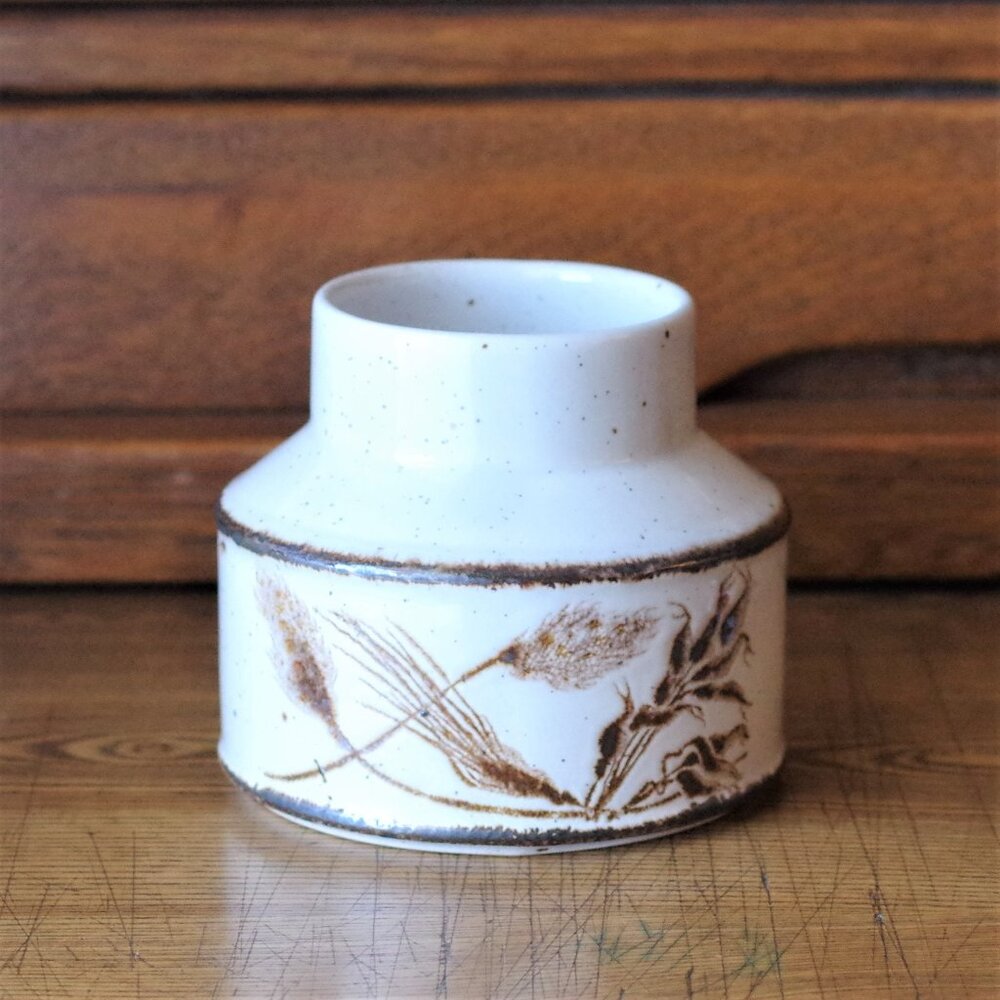 Sugar Bowl Midwinter Stonehenge "Wild Oats" Pattern Wedgwood Potteries Stoneware